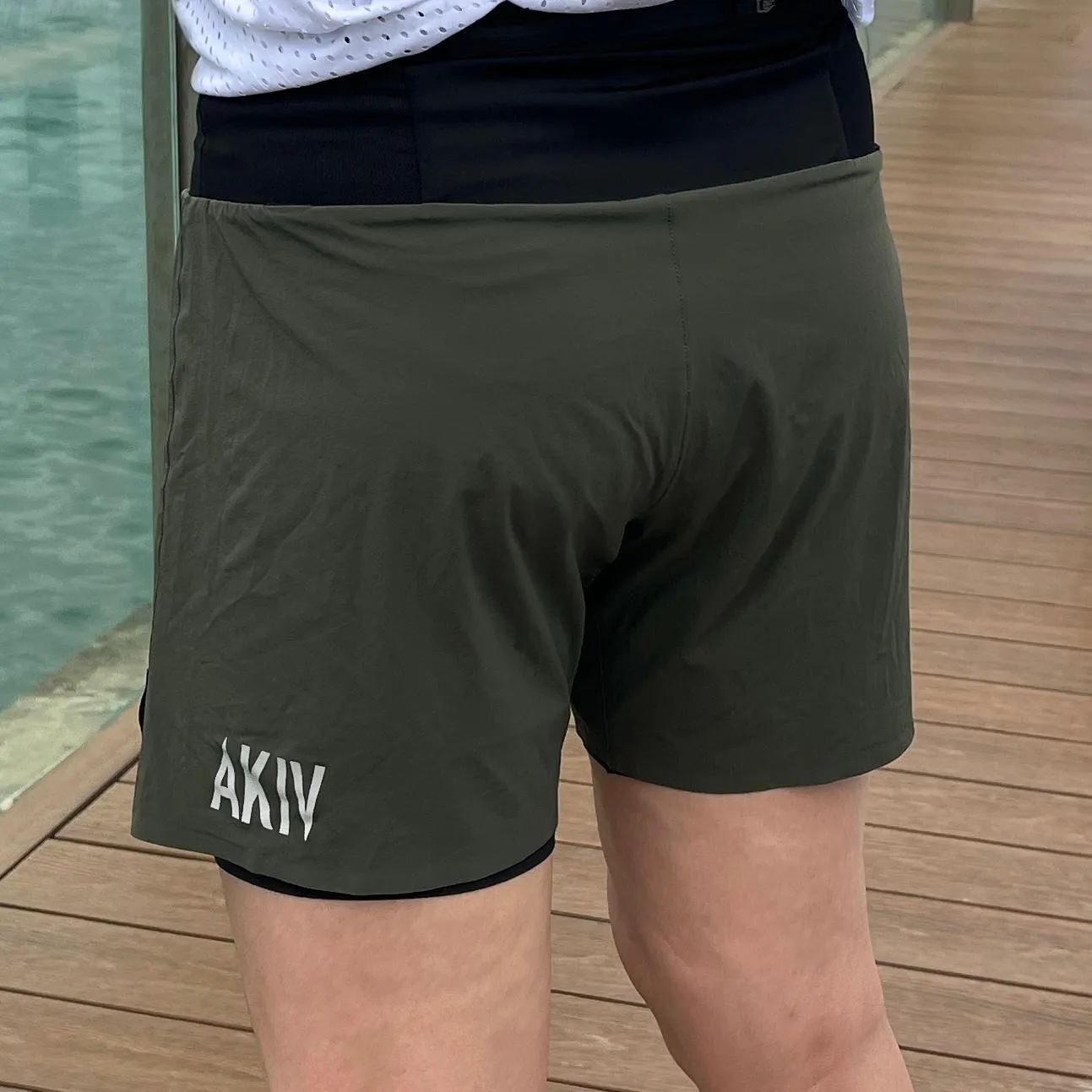 AKIV FLUX GN Multi-Pocket Running Shorts Unisex | Triangular inner | Earth Green