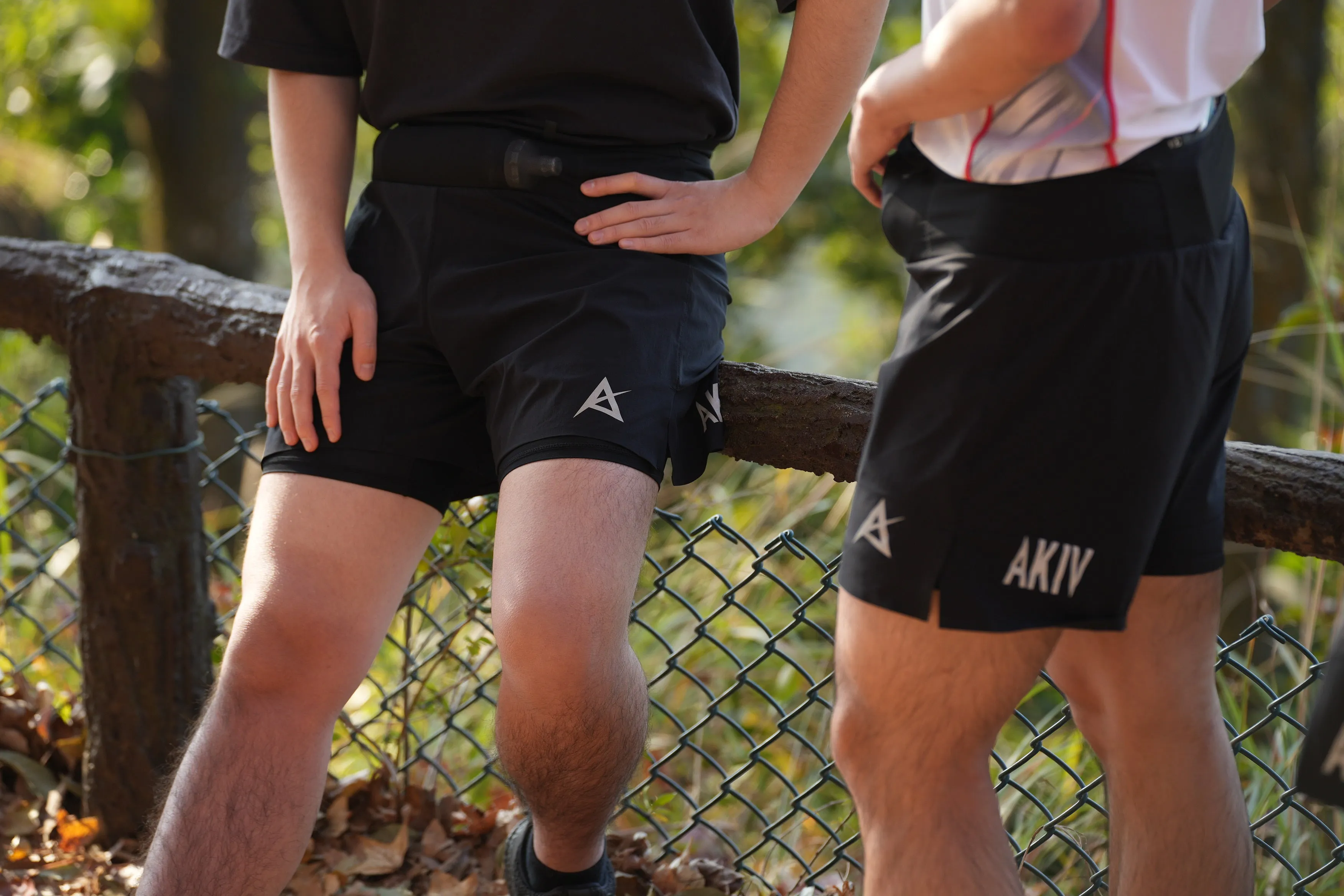 AKIV Multi-Pocket Running Shorts Unisex | Triangular inner | Black