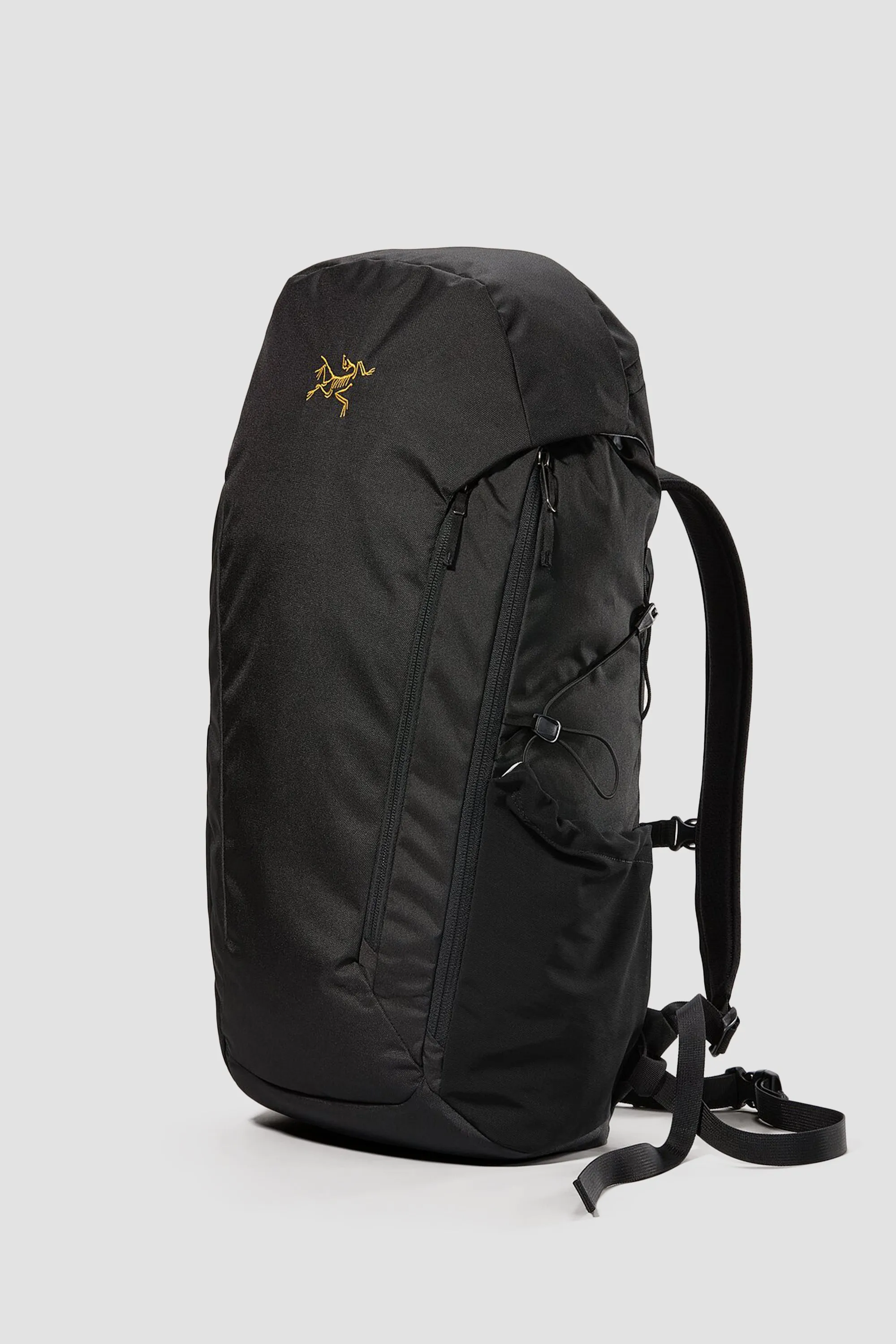 Arc'teryx Unisex Mantis 30 Backpack in Black